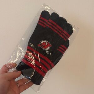 NJ DEVILS BMW GLOVES NEW